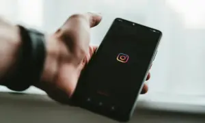 Instagram relacje - czy naprawdę widać kto je ogląda?