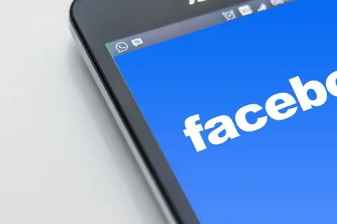 Jak zlikwidować Facebooka i uniknąć utraty cennych danych