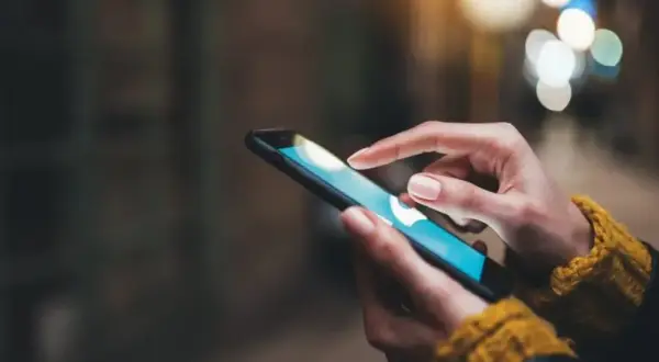 Czemu nie mam zasięgu w telefonie? Oto najczęstsze przyczyny i rozwiązania