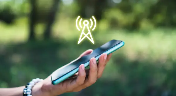 Jak zwiększyć zasięg w telefonie kod, który naprawdę działa na sygnał