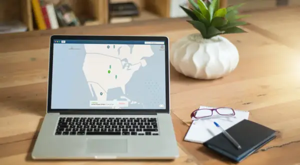 Jak działa VPN i jak chroni Twoją prywatność oraz bezpieczeństwo