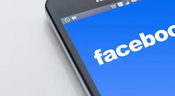 Jak zlikwidować Facebooka i uniknąć utraty cennych danych