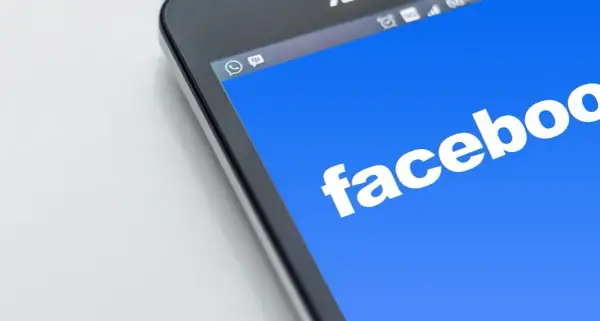 Jak zlikwidować Facebooka i uniknąć utraty cennych danych
